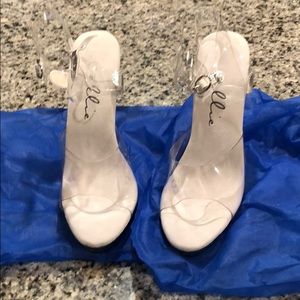 Ellie clear show heels - size 7.